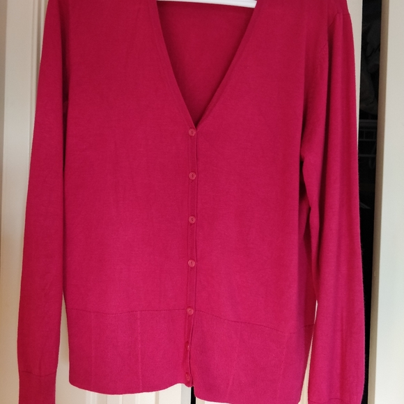 Pink Cleo Sweater, Size L - Picture 4 of 7
